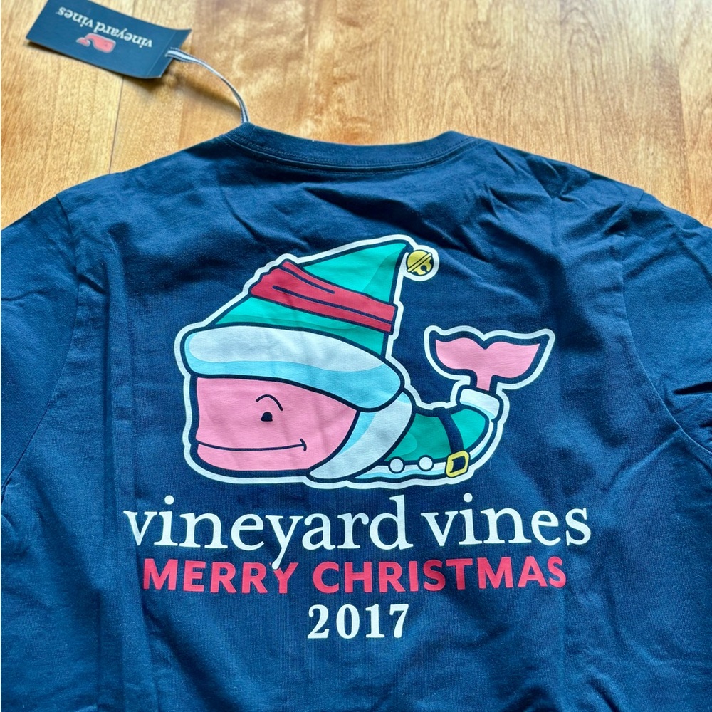 Vineyard Vines KIDS ELF Whale Tee, Medium 12-14